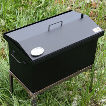 Коптильня для горячего копчения с крышкой "Домик" (520 х 300 х 310) окрашенная с термометром 