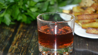 Рецепт кедровой настойки на вине