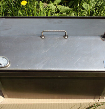 Коптильня для горячего копчения с крышкой "Домик" (520 х 300 х 310) с термометром