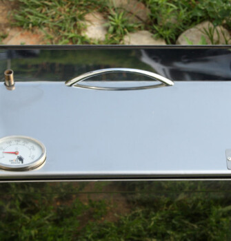 Коптильня для горячего копчения с крышкой "Домик" (400 х 300 х 310) из нержавеющей стали с термометром