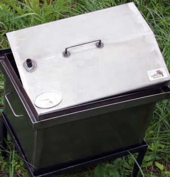 Коптильня для горячего копчения с крышкой "Домик" (400 х 300 х 310) с термометром